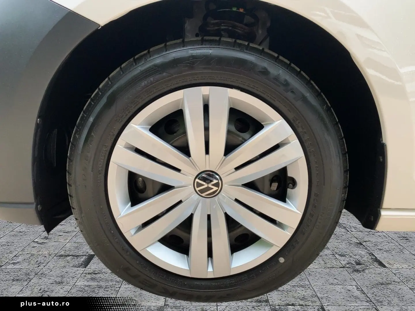 VW Caddy Maxi 2.0 TDI DSG NAVI BT DAB GRA SHZ KLIMA