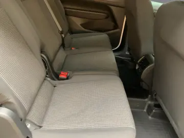 VW Caddy Maxi 2.0 TDI DSG NAVI BT DAB GRA SHZ KLIMA