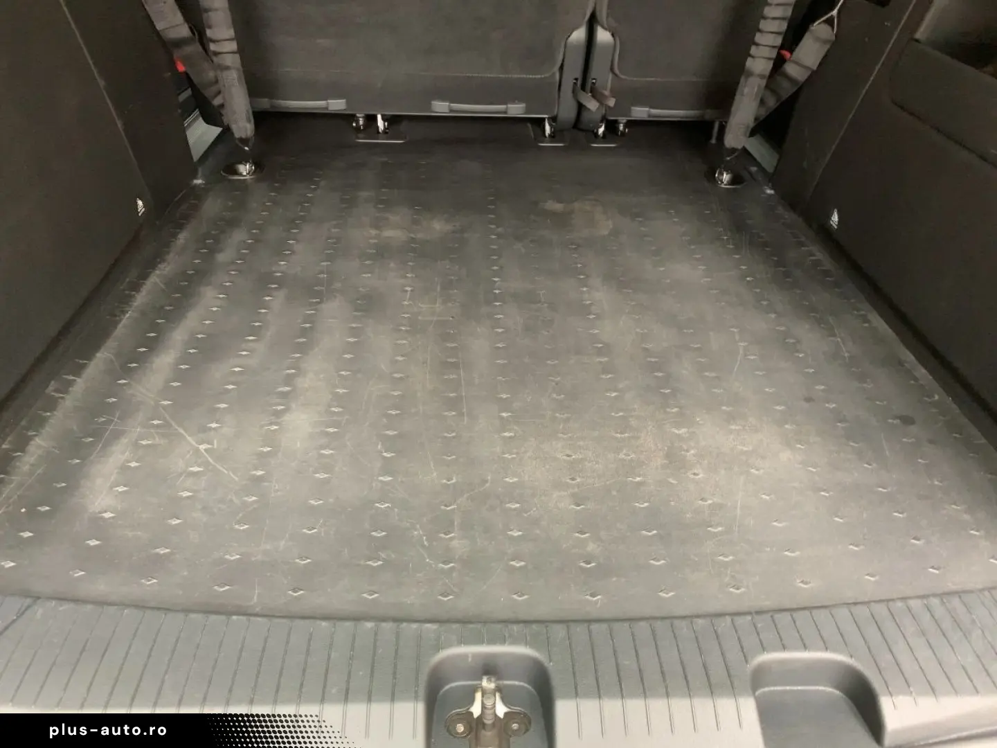 VW Caddy Maxi 2.0 TDI DSG NAVI BT DAB GRA SHZ KLIMA