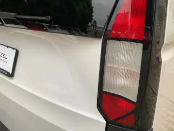 VW Caddy Maxi 2.0 TDI DSG NAVI BT DAB GRA SHZ KLIMA