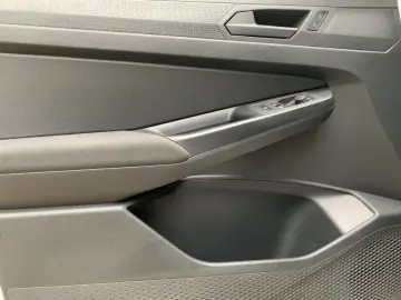 VW Caddy Maxi 2.0 TDI DSG NAVI BT DAB GRA SHZ KLIMA