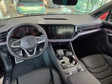 Volkswagen Touareg 3.0 TDI R-Line