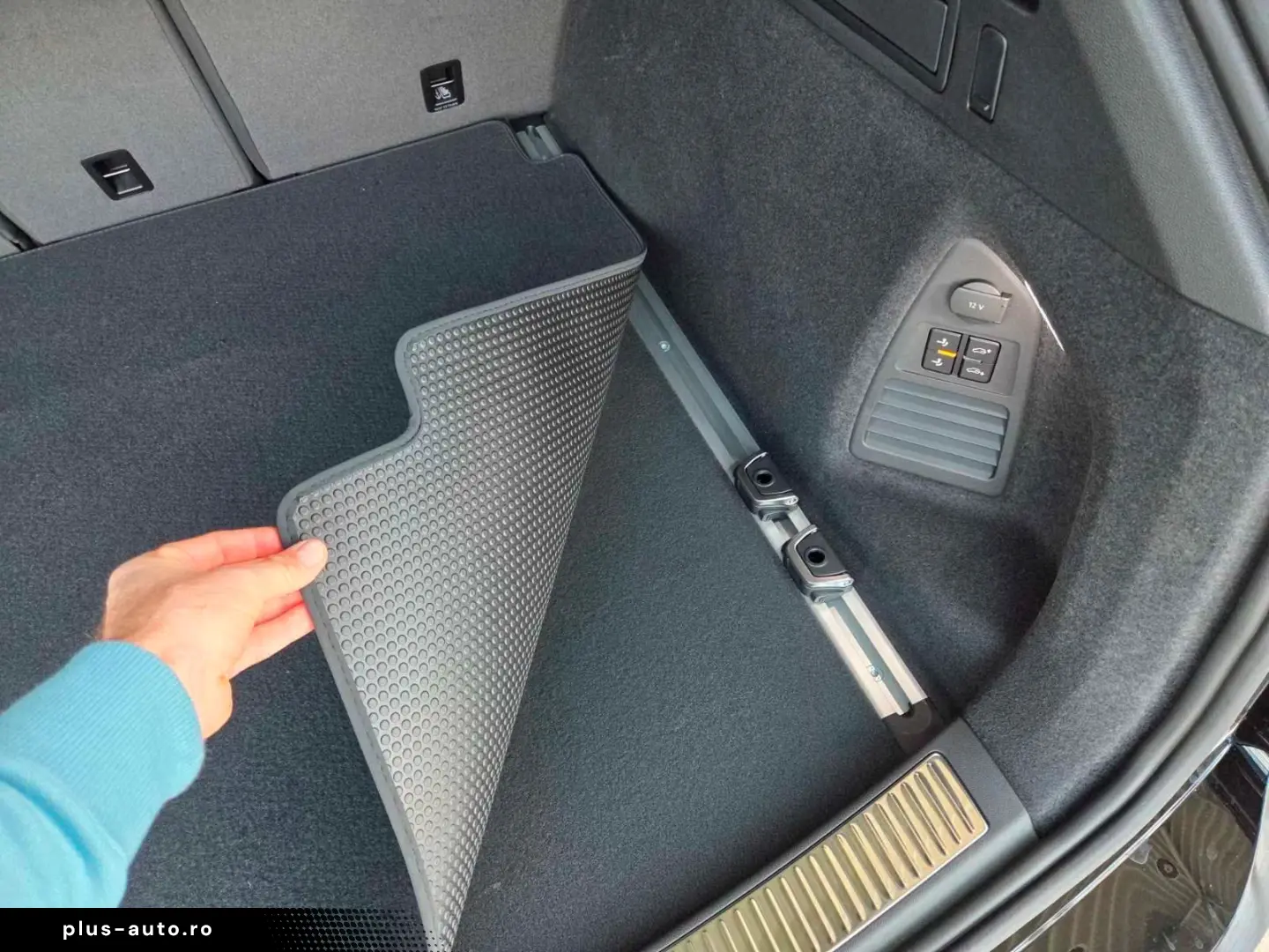 Volkswagen Touareg 3.0 TDI R-Line