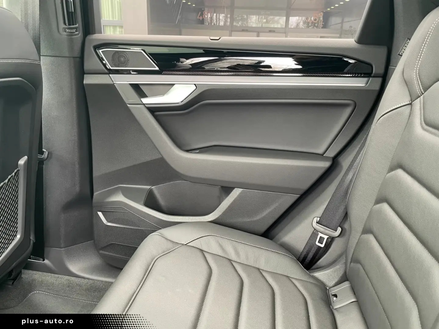 Volkswagen Touareg 3.0 TDI R-Line