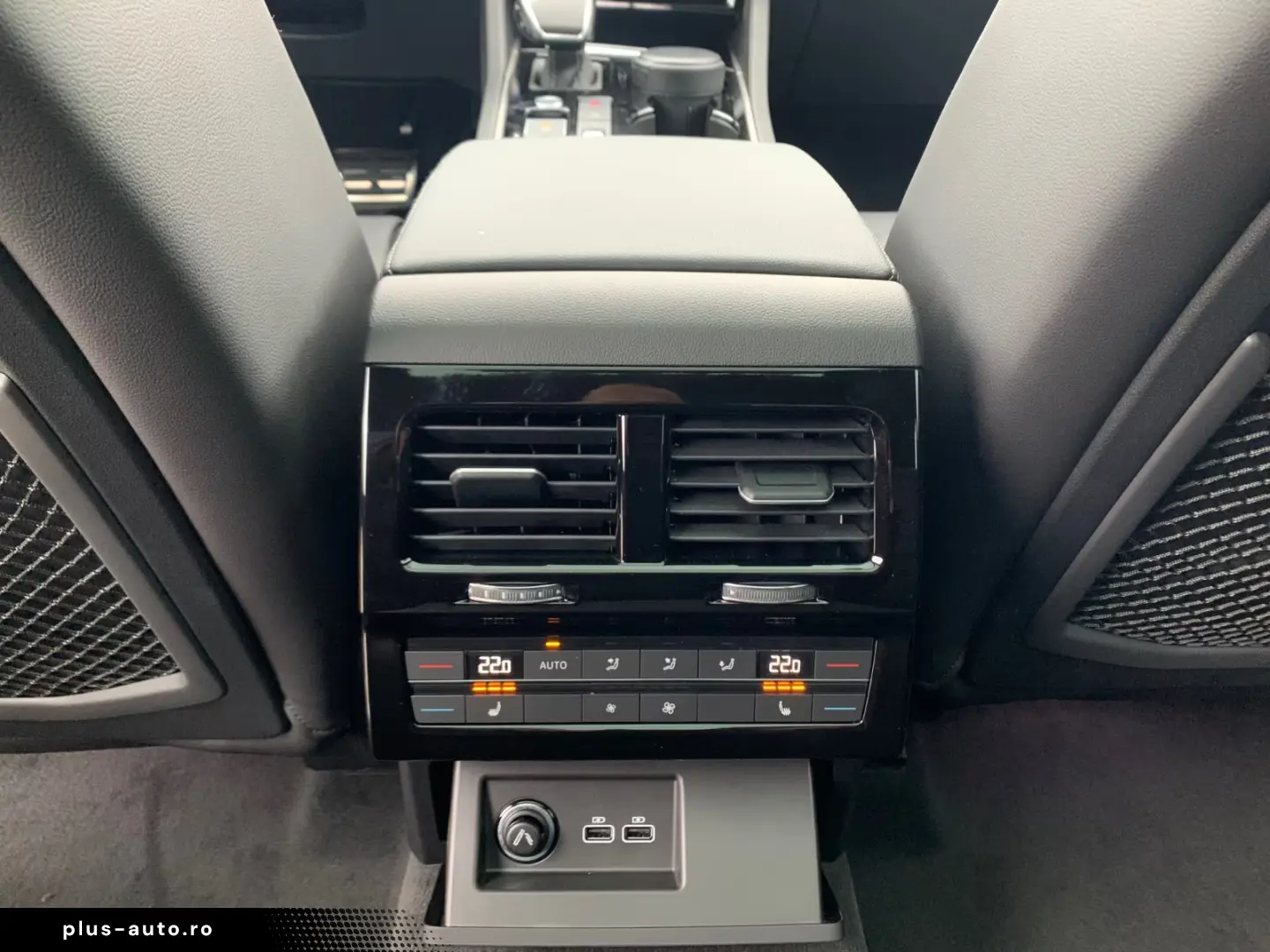 Volkswagen Touareg 3.0 TDI R-Line