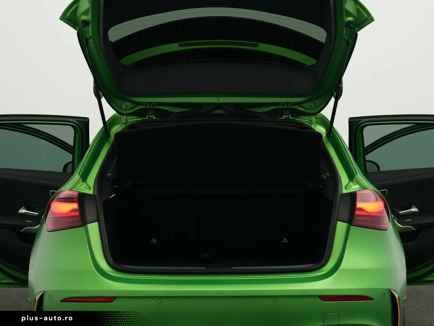 MERCEDES-BENZ A 45 S 4M Pano Multi Perf.Sitze Night Burm