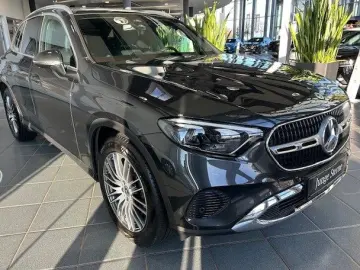 MERCEDES-BENZ GLC 200 4M Avantgarde Pano Standhz AHK Memory