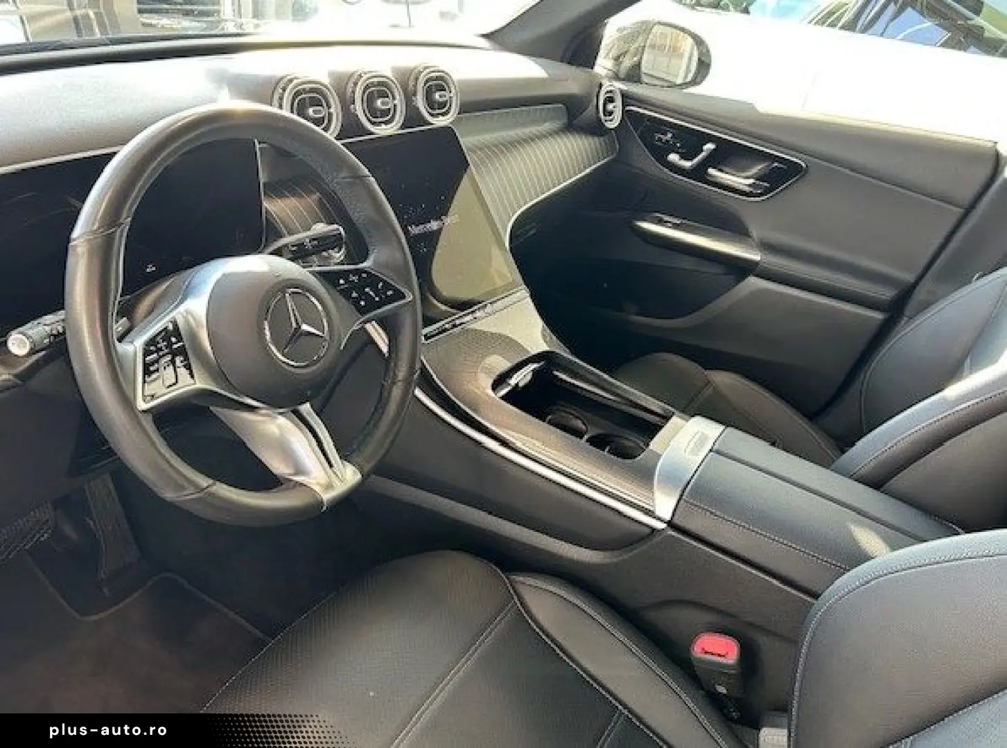 MERCEDES-BENZ GLC 200 4M Avantgarde Pano Standhz AHK Memory