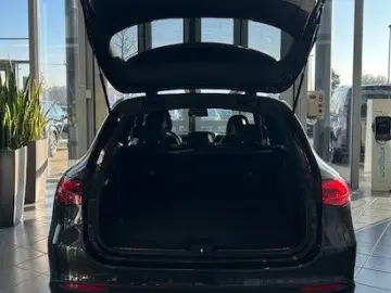 MERCEDES-BENZ GLC 200 4M Avantgarde Pano Standhz AHK Memory