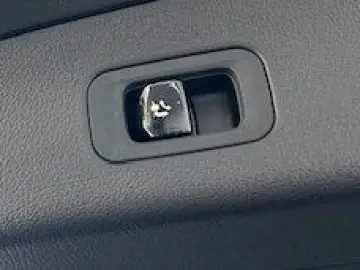 MERCEDES-BENZ GLC 200 4M Avantgarde Pano Standhz AHK Memory