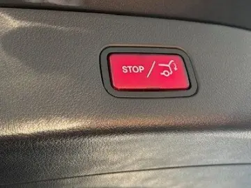 MERCEDES-BENZ GLC 200 4M Avantgarde Pano Standhz AHK Memory