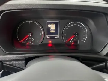 VW Caddy Maxi 2.0 TDI DSG Life PDC hinten DAB NAVI