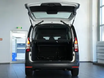 VW Caddy Maxi  AUTOMATIK TOT-WINKEL SHZ