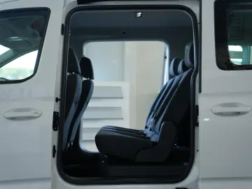 VW Caddy Maxi  AUTOMATIK TOT-WINKEL SHZ