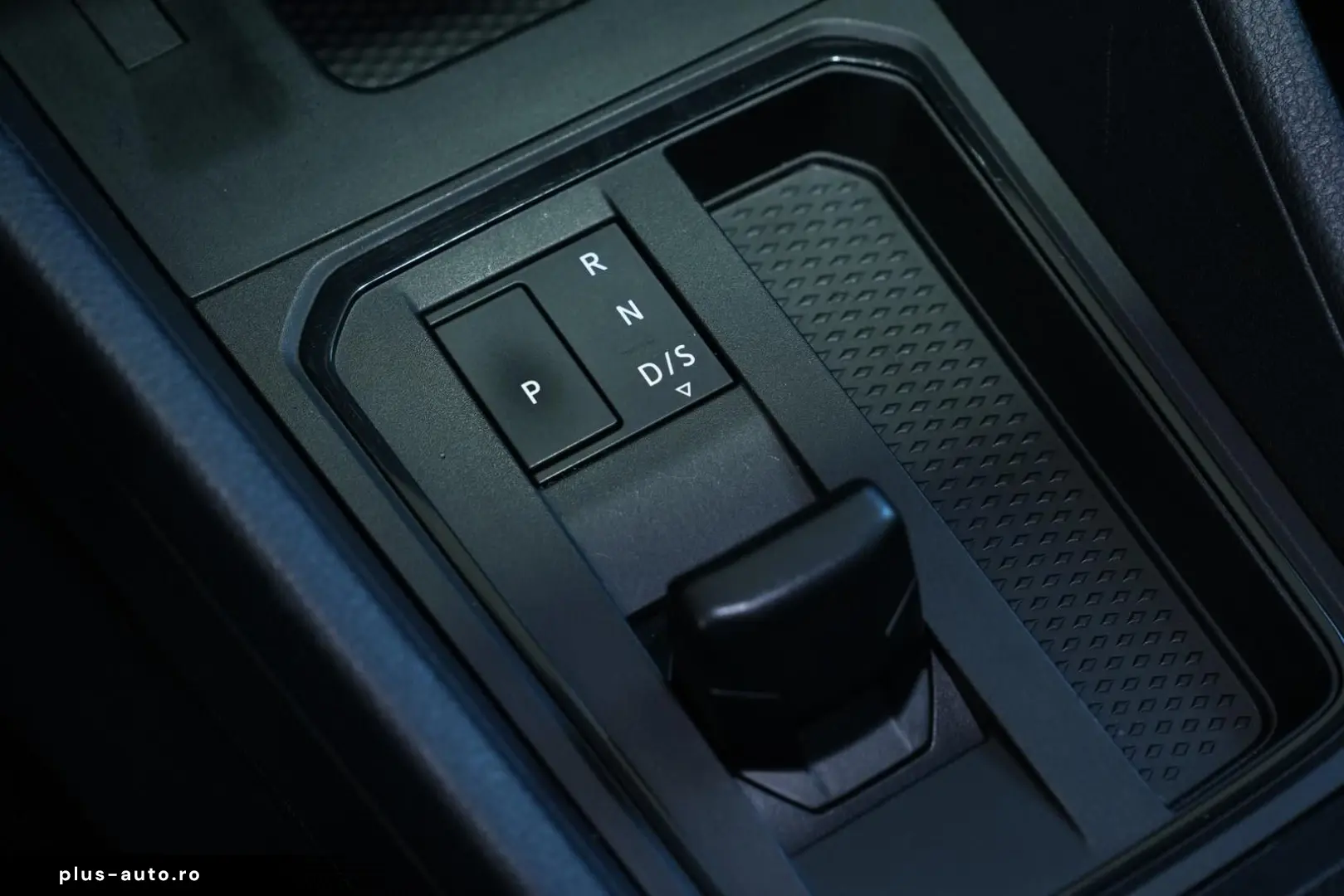 VW Caddy Maxi  AUTOMATIK TOT-WINKEL SHZ