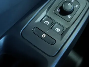 VW Caddy Maxi  AUTOMATIK TOT-WINKEL SHZ