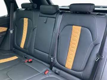 BMW X5 M Competition DAPro SKYLo 360  Massage