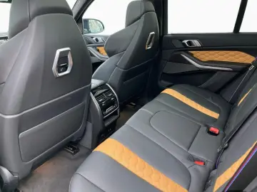 BMW X5 M Competition DAPro SKYLo 360  Massage