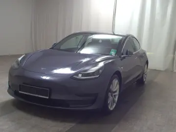 TESLA Model 3 RWD