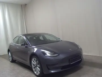 TESLA Model 3 RWD