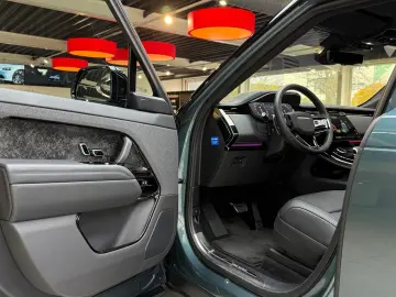 LAND ROVER Range Rover Sport P510e First Edition Pano HuD