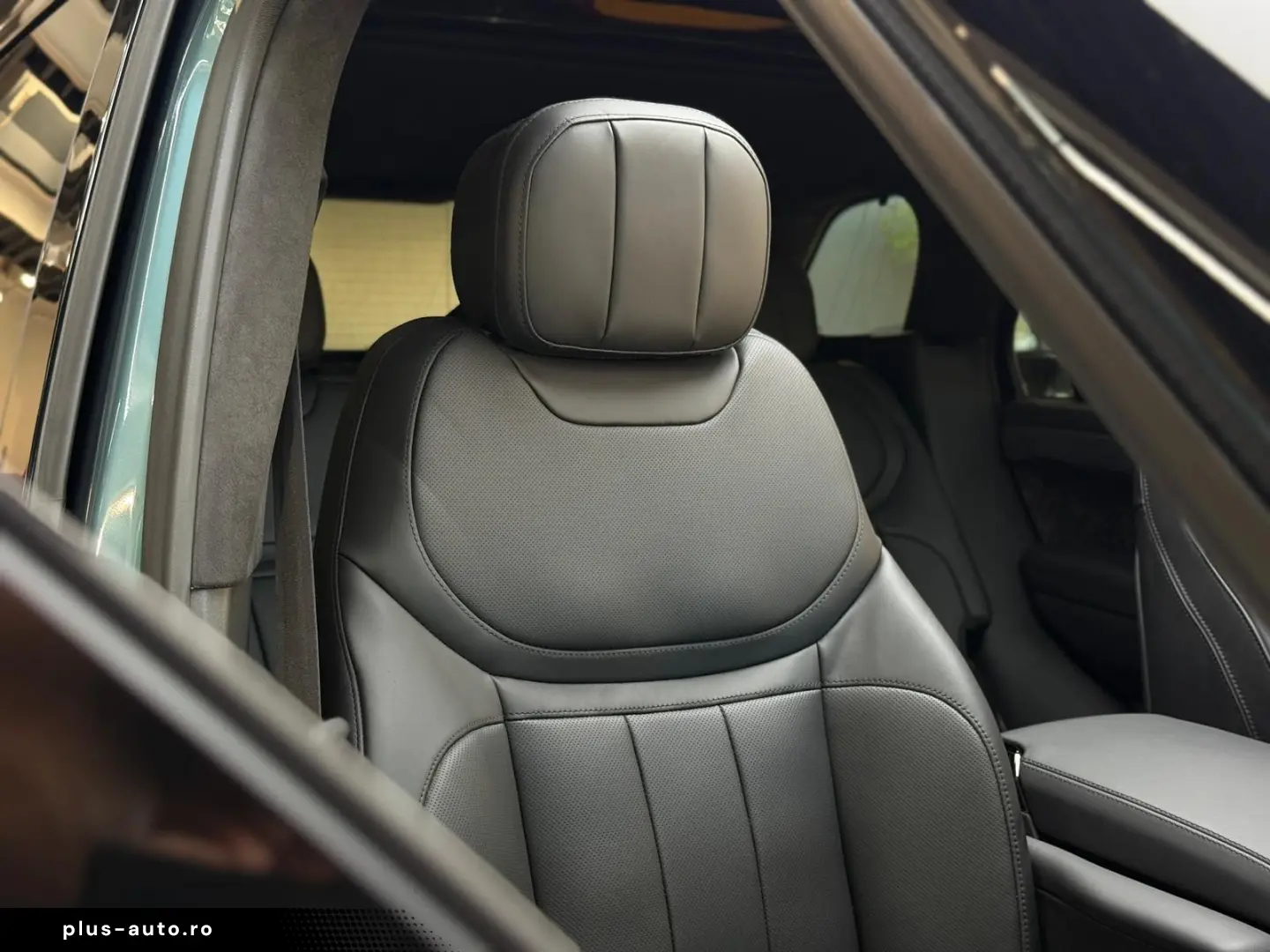 LAND ROVER Range Rover Sport P510e First Edition Pano HuD