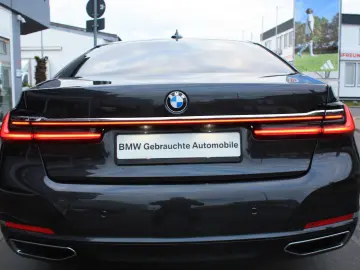 BMW 750 i xDrive