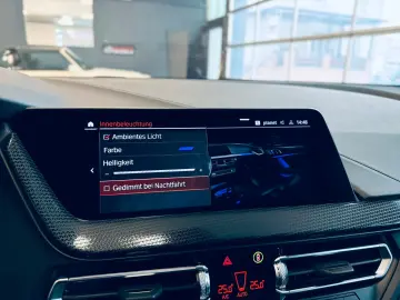 BMW 118 d Sport Line PANO LED AMBI PDC NAVI SHZ