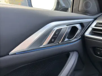 BMW 420i Cabrio M Sport LivePro CarPlay Driving ACC