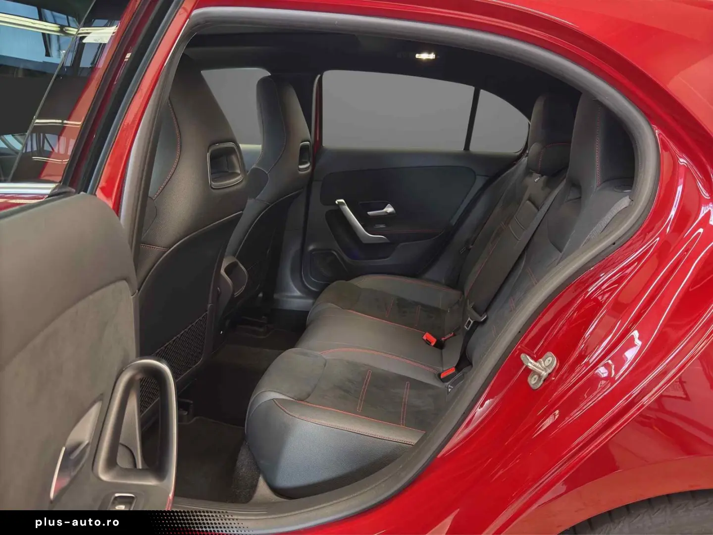 MERCEDES-BENZ A 220 d AMG Pano AHK Totwinkel Keyless SHZ LED