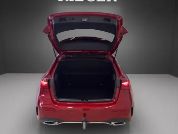 MERCEDES-BENZ A 220 d AMG Pano AHK Totwinkel Keyless SHZ LED