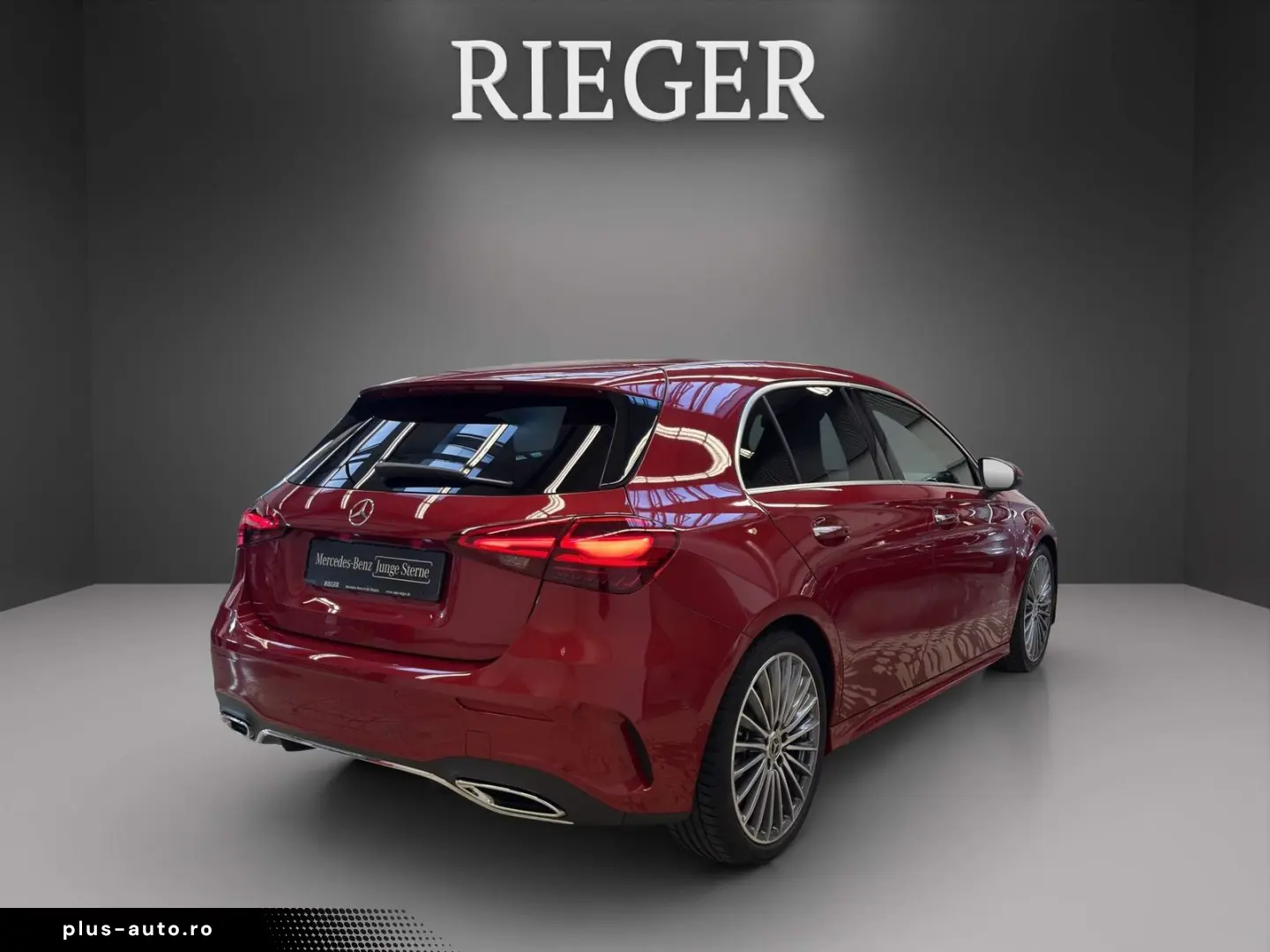 MERCEDES-BENZ A 220 d AMG Pano AHK Totwinkel Keyless SHZ LED