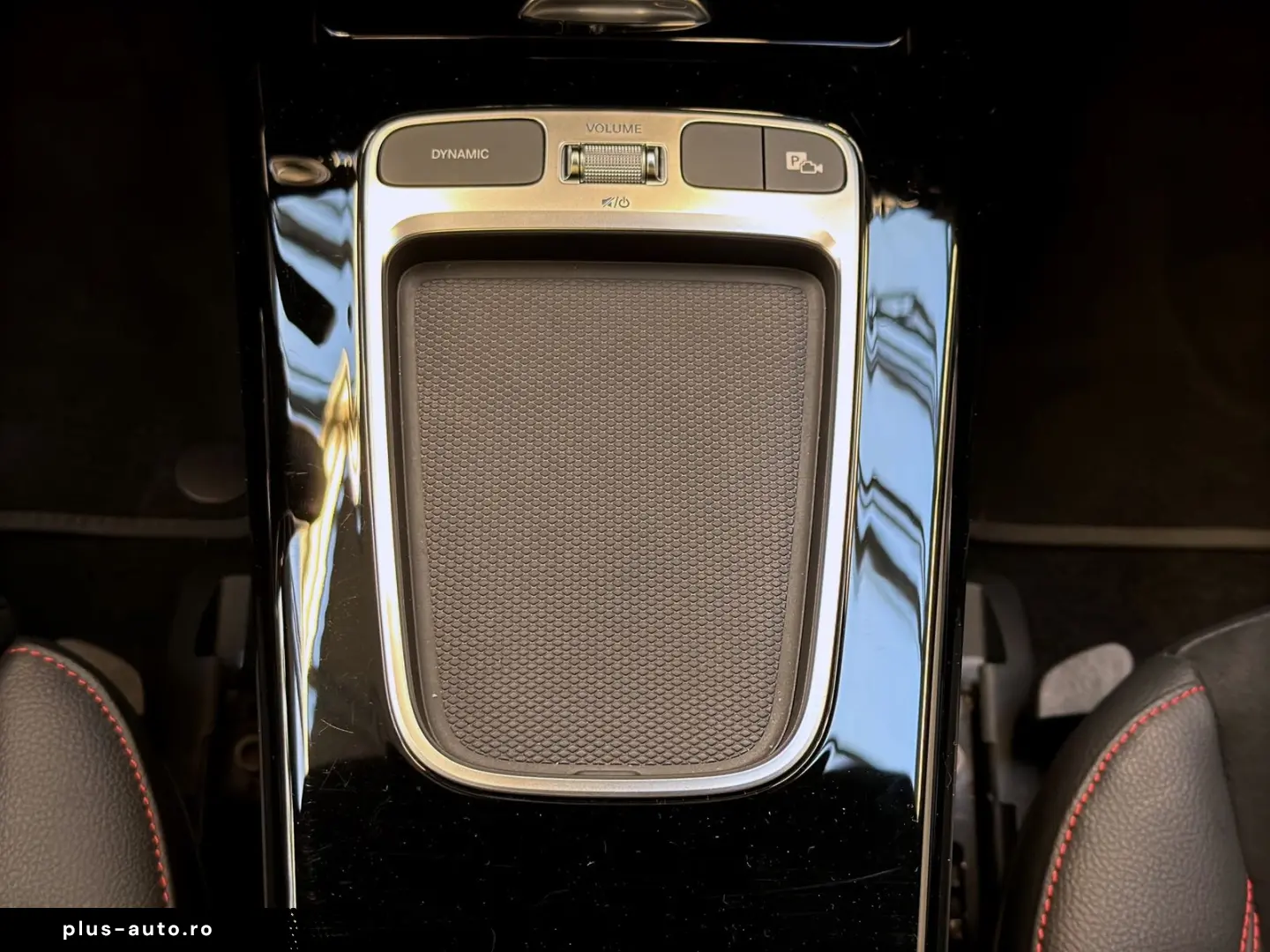 MERCEDES-BENZ A 220 d AMG Pano AHK Totwinkel Keyless SHZ LED