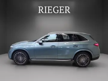 MERCEDES-BENZ GLC 200 4M AMG Pano AHK MEM Tot SHZ 20