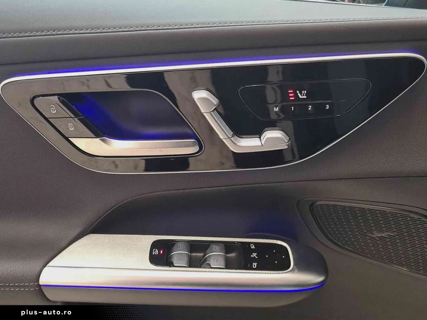 MERCEDES-BENZ GLC 200 4M AMG Pano AHK MEM Tot SHZ 20