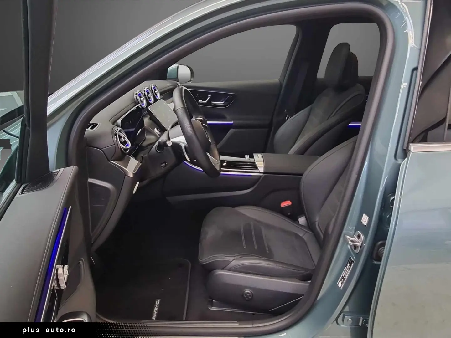 MERCEDES-BENZ GLC 200 4M AMG Pano AHK MEM Tot SHZ 20