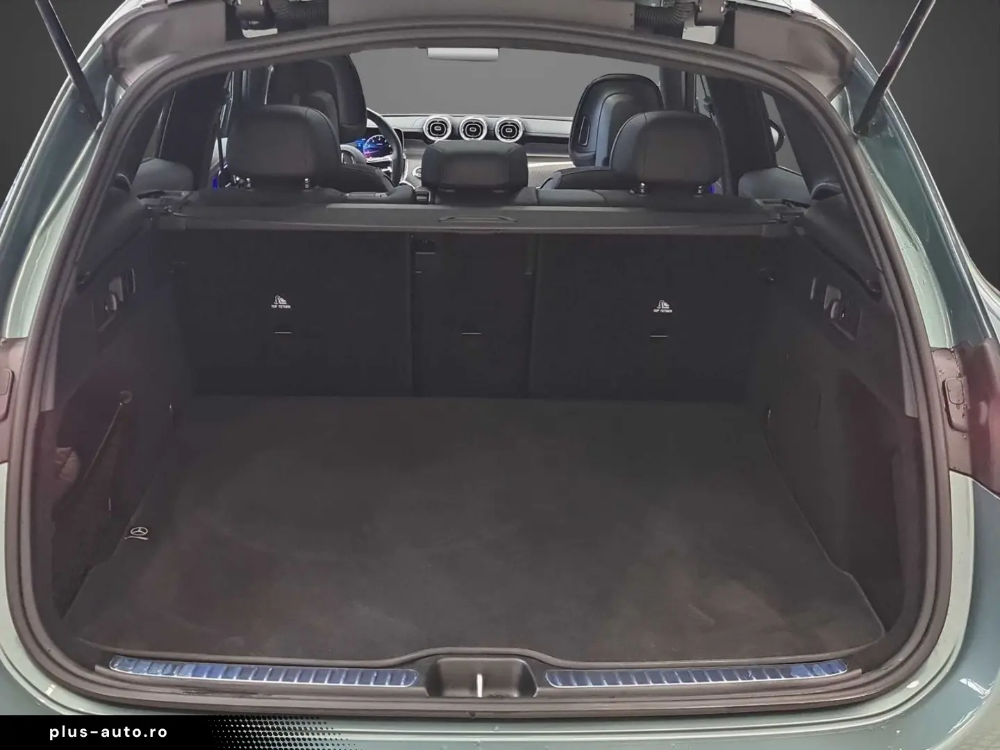 MERCEDES-BENZ GLC 200 4M AMG Pano AHK MEM Tot SHZ 20