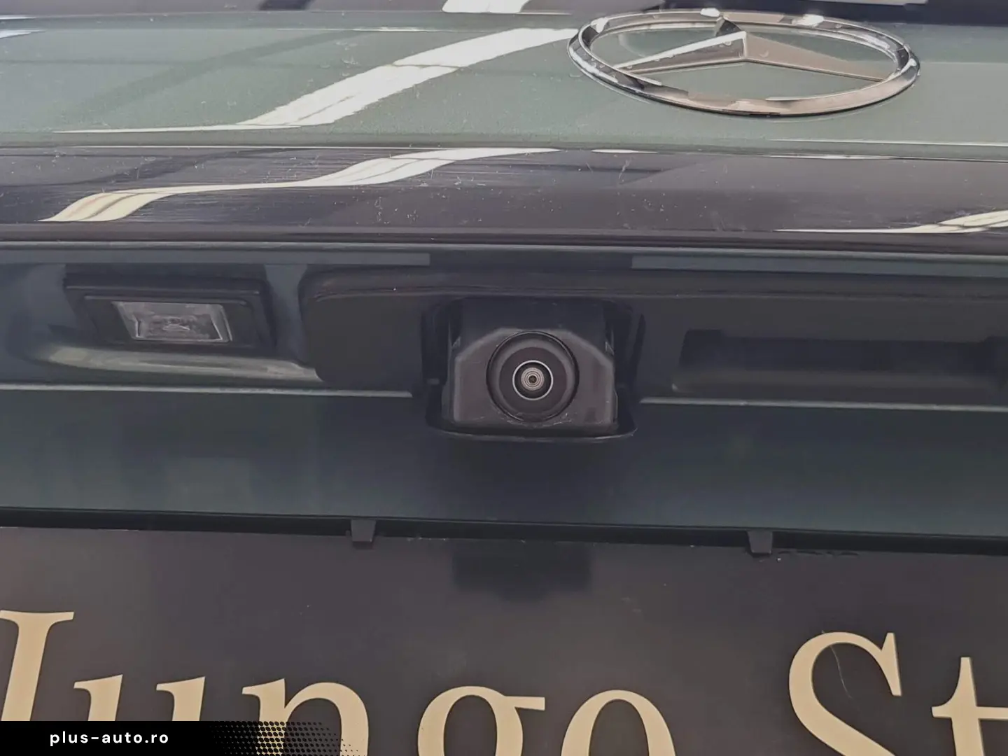 MERCEDES-BENZ GLC 200 4M AMG Pano AHK MEM Tot SHZ 20