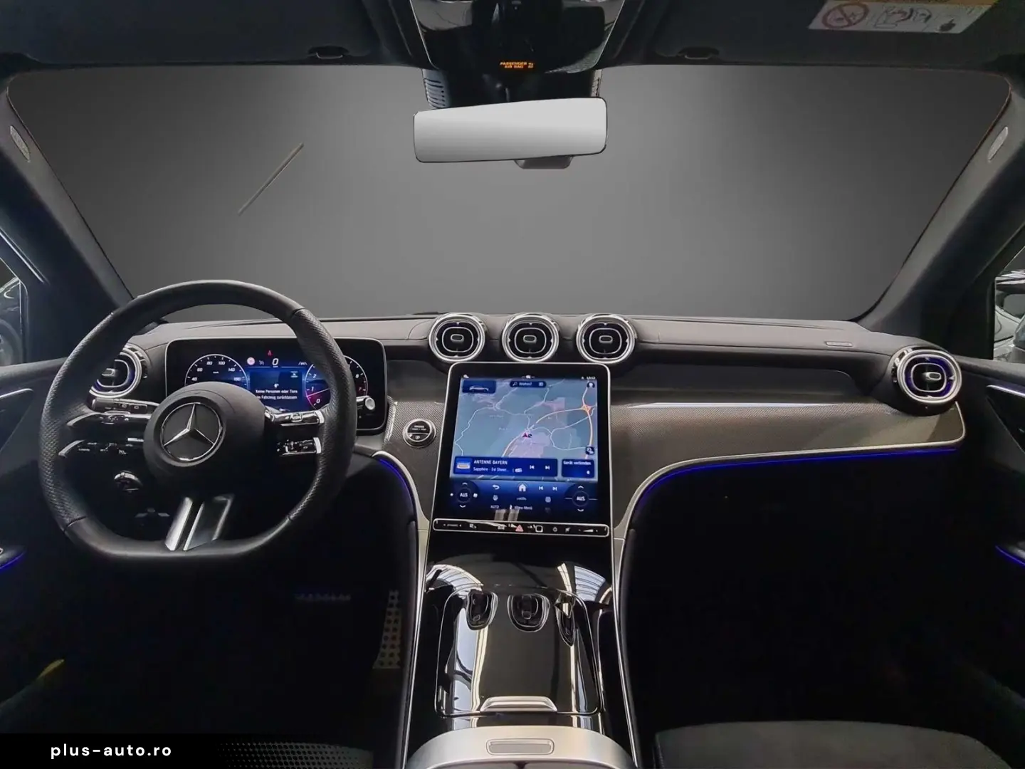 MERCEDES-BENZ GLC 200 4M AMG Pano AHK MEM Tot SHZ 20