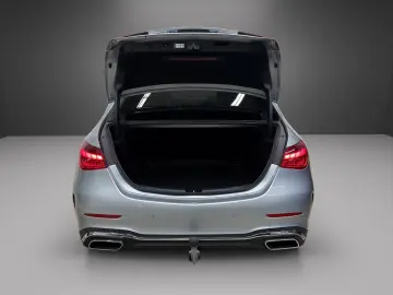 MERCEDES-BENZ C 300 AMG AHK Totwinkel Pano-SHD MEM 360