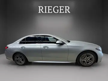 MERCEDES-BENZ C 300 AMG AHK Totwinkel Pano-SHD MEM 360