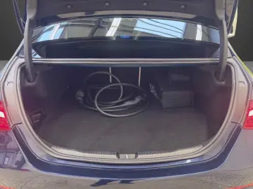 MERCEDES-BENZ C 300 e Avantgarde Spurhalte Kam Leder Beige