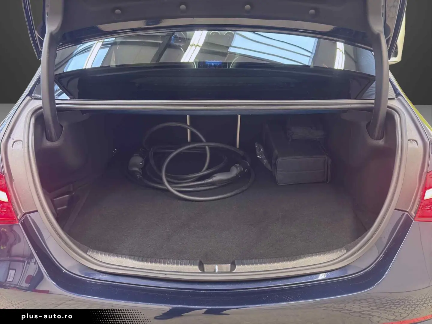 MERCEDES-BENZ C 300 e Avantgarde Spurhalte Kam Leder Beige