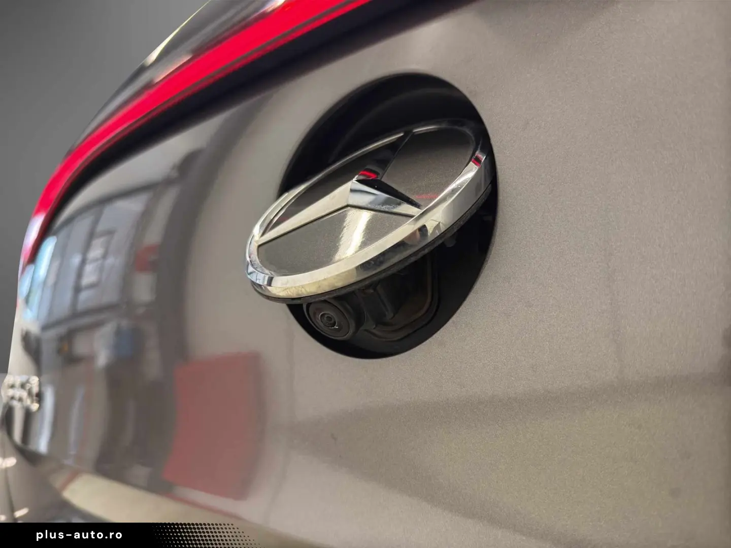 MERCEDES-BENZ EQB 350 4M AMG Totwinkel Spurhalte Kam MBUX