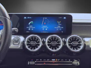 MERCEDES-BENZ EQB 350 4M AMG Totwinkel Spurhalte Kam MBUX
