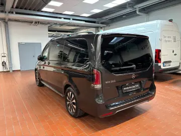 MERCEDES-BENZ EQV 300 lang Multibeam Airmatic