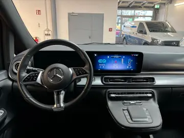 MERCEDES-BENZ EQV 300 lang Multibeam Airmatic