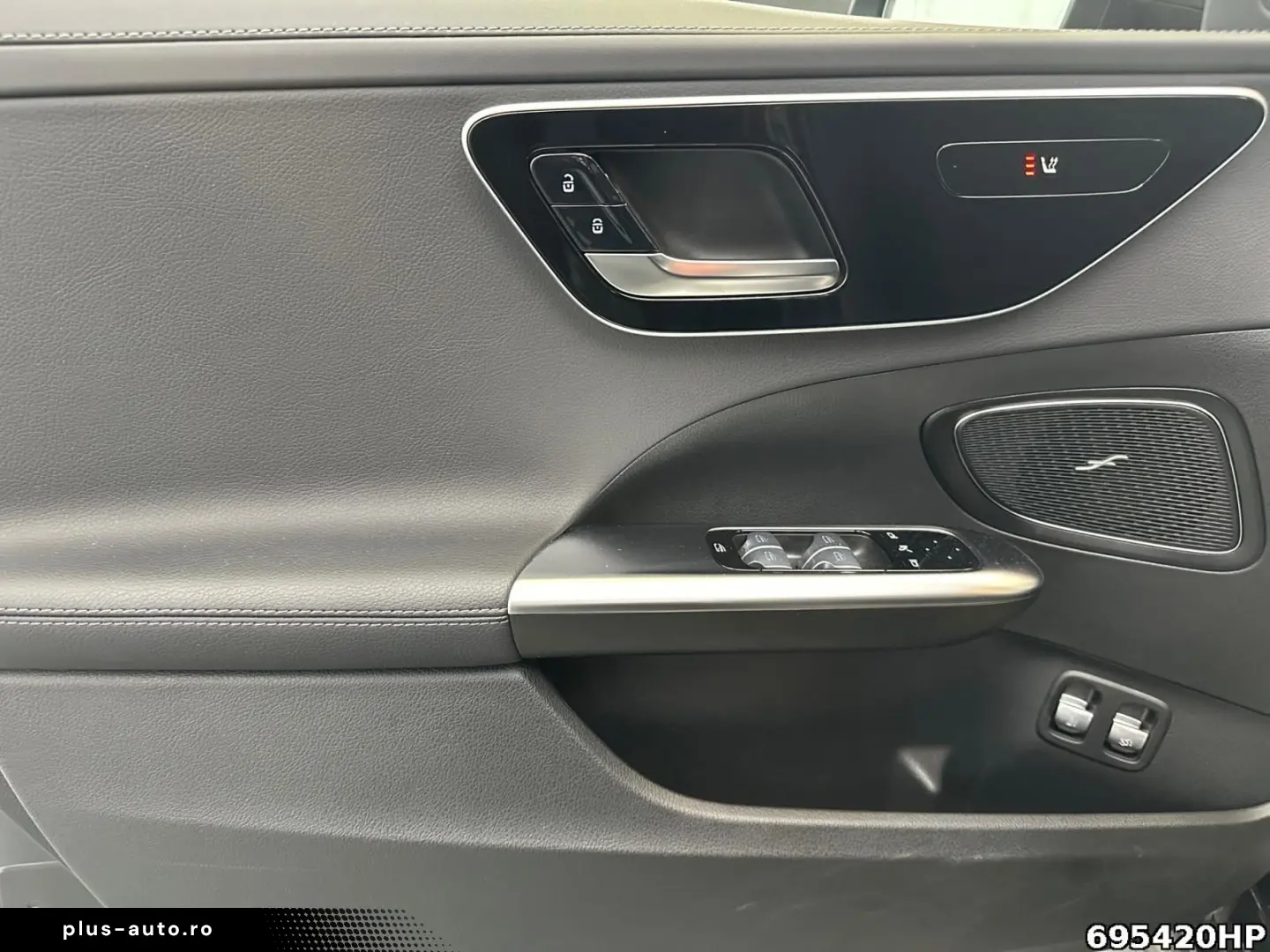 MERCEDES-BENZ C 300 e T AMG Night AHK DIGITAL LIGHT DISTR