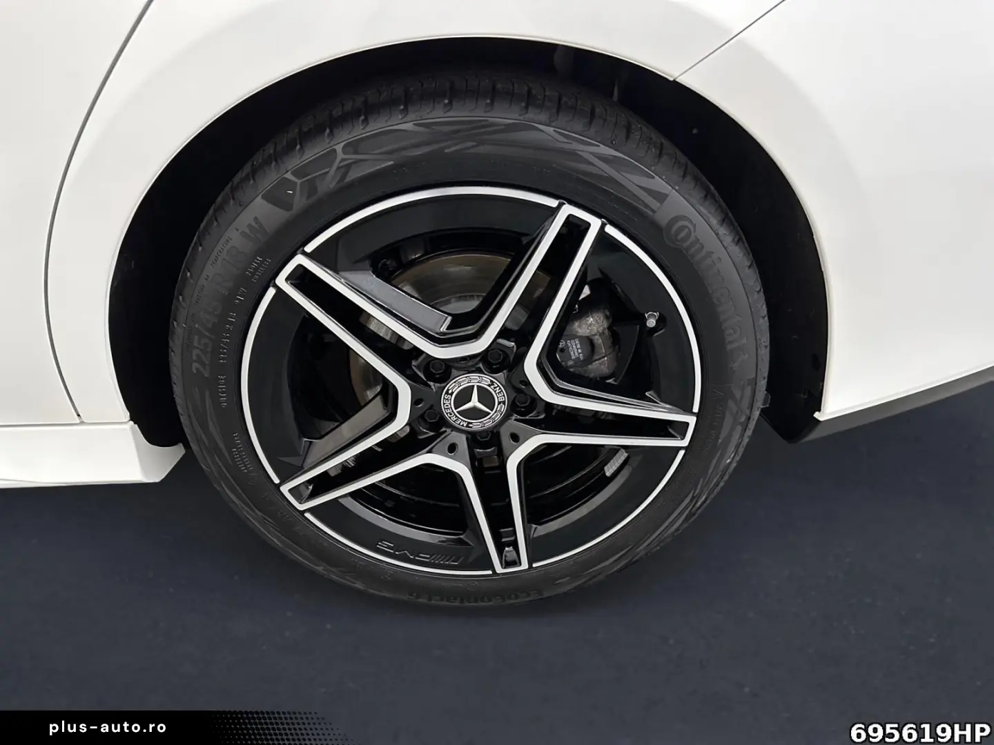 MERCEDES-BENZ CLA 200 d AMG  Night Pano Lenkradhzg Ambiente