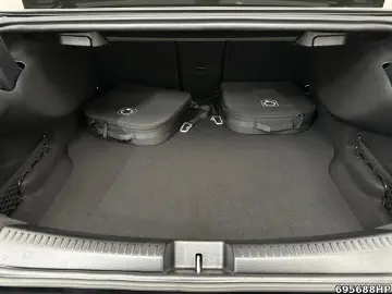 MERCEDES-BENZ CLA 250 e AMG  Pano KEYLESS Lenkhzg. Ambi